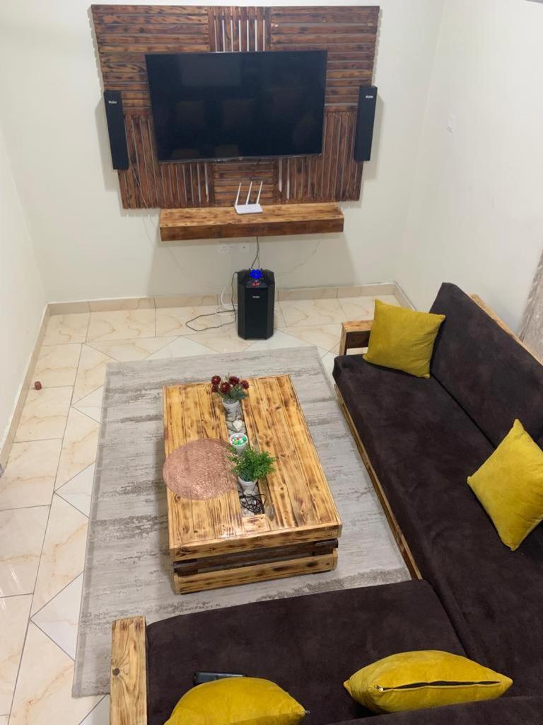 Kc Homes Tours &Travels Mombasa Dış mekan fotoğraf